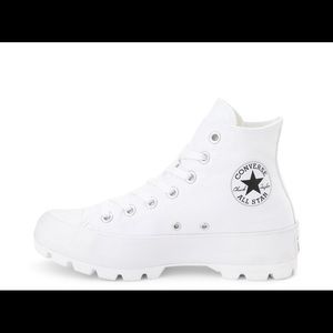 NWT Lugged Chuck Taylor All Star Converse